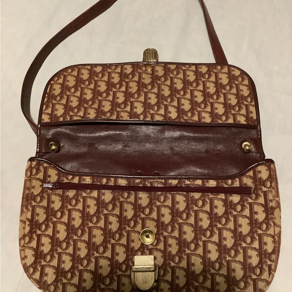 Christian Dior - Picture 5 of 15